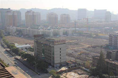 s_8162437618